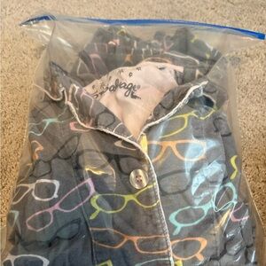 Women's Gray Eyeglass-Print Pajama Top - Multicolor